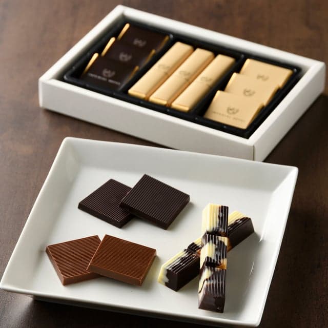 帝国ホテル チョコレート　スティック&プレート（TA-15BE）ギフトセット チョコ ギフト 個包装 ギフトラッピング スイーツ お配り お返し 内祝い 結婚祝い 出産祝い 結婚内祝い 出産内祝い おしゃれ 高級 人気 贈り物 本命 義理 バレンタイン チョコ ギフト 2026 お歳暮