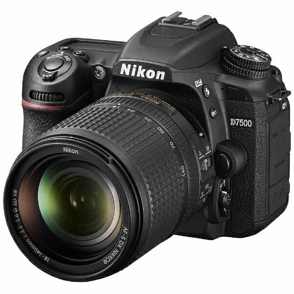 【エントリーで最大2万ポイント当たる｜10/27まで】 Nikon｜ニコン D7500 デジタル一眼レフカメラ 18-140 VR レンズキット ブラック D7500LK18140 [ズームレンズ][D7500LK18140]