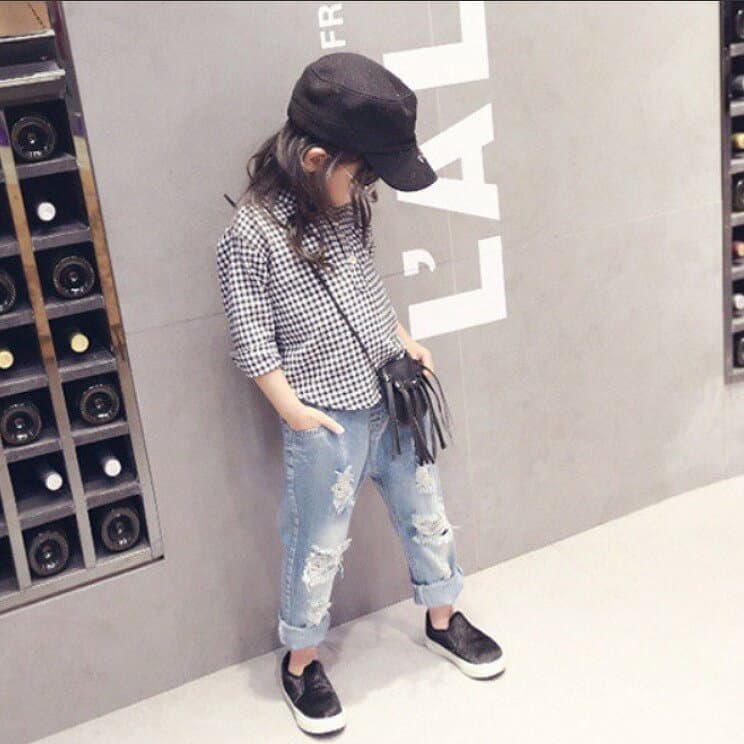 パンツ デニムパンツ 子供服 女の子 キッズ服 韓国風子供服 ダメージ加工 カジュアル　長ズボン 可愛い 90cm 100cm 110cm 120cm 130cm 140cm thumbnail 3