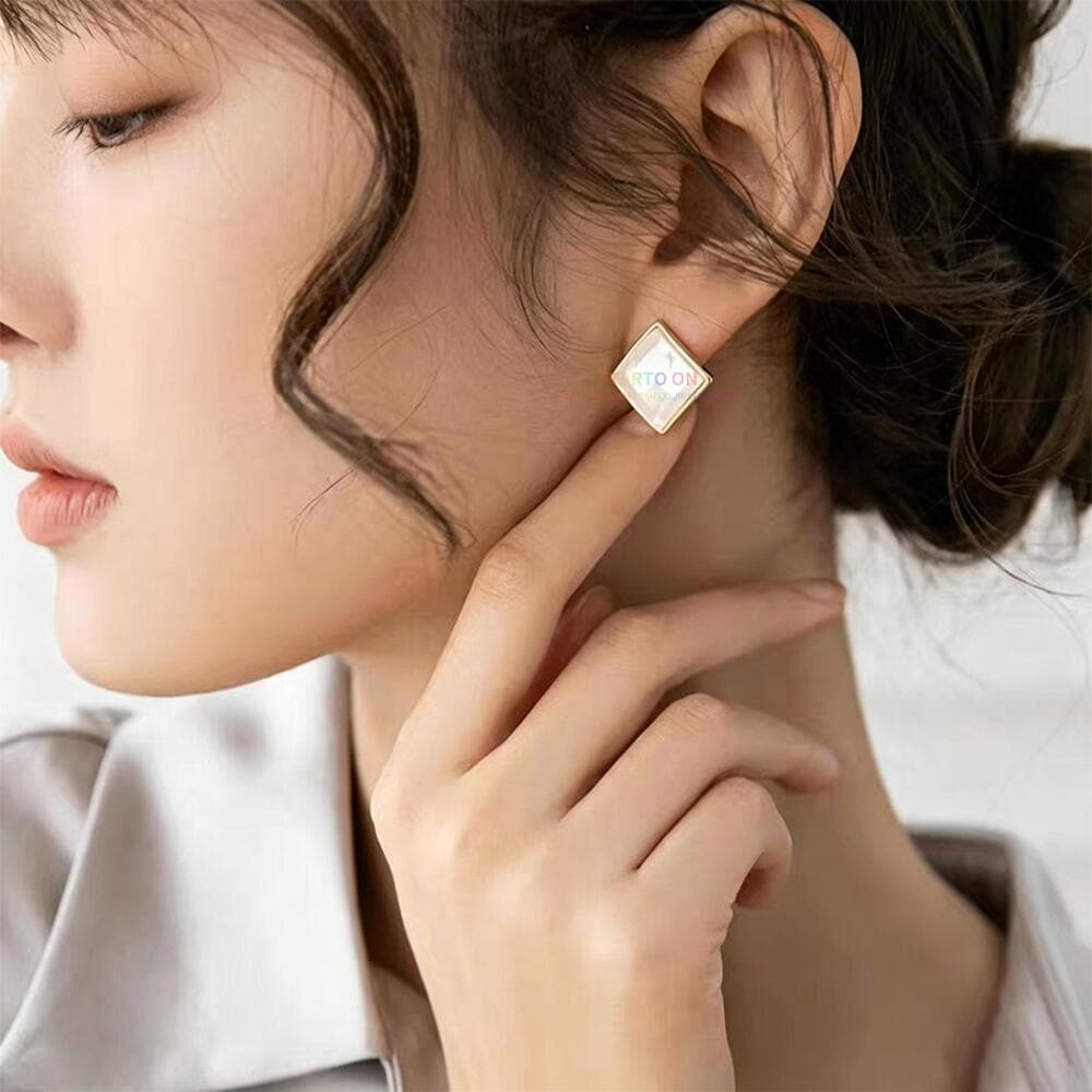 期間限定★ピアス2点で15％OFF★ピアス マザーオブパール 天然石 ピアス 白蝶貝 ピアス 金属アレルギー対応 シェルピアス レディース イヤリング ダイヤ形 ラウンド フォーマル 高見え 選べるカラーストーン スタイリッシュで大人可愛い プレゼント おすすめ ギフト 送料無料 thumbnail 3