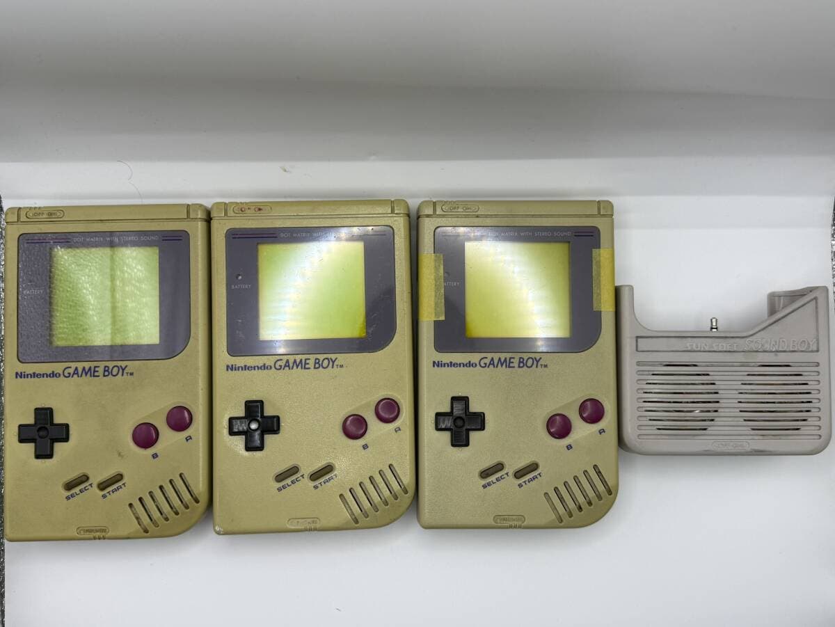 【ジャンク・現状渡し】任天堂 初代 ゲームボーイ 3台 & サンソフト 専用スピーカー サウンドボーイ セット GB GAME BOY NINTENDO 当時物 — 1/10