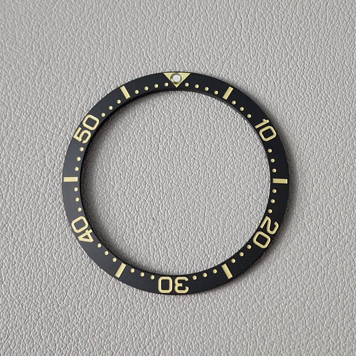 SEIKO Bezel Insert SKX007 / LOW PIP Black Matte + Khaki fonts Ceramic Sloped C3 海外 即決 — 1/2