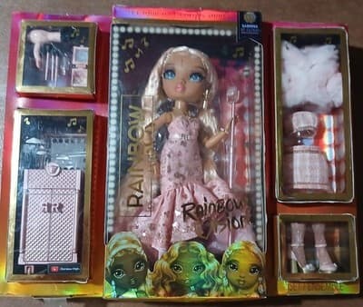 MGA Entertainment Rainbow High Rainbow Divas Sabrina St. Cloud Doll 11in Set 海外 即決 — 1/5