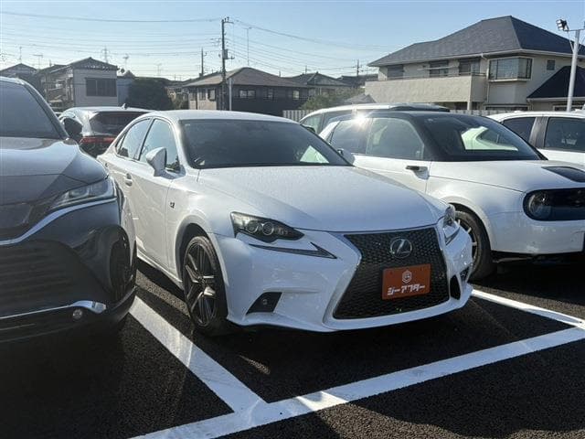 【諸費用コミ】:【在庫確認必須】 IS 300h Fスポーツ 禁煙車 純正ナビ バックカ — 1/3