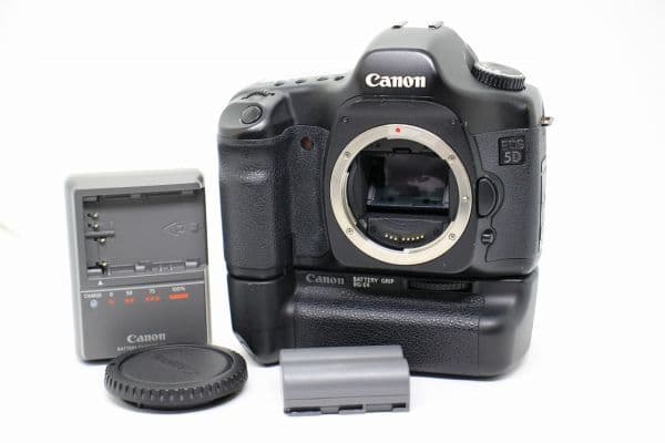 ■AB■キヤノン Canon EOS 5D ボディ + BG-E4 バッテリーグリップ付き デジタル一眼レフ Body #Z8382 — 1/10