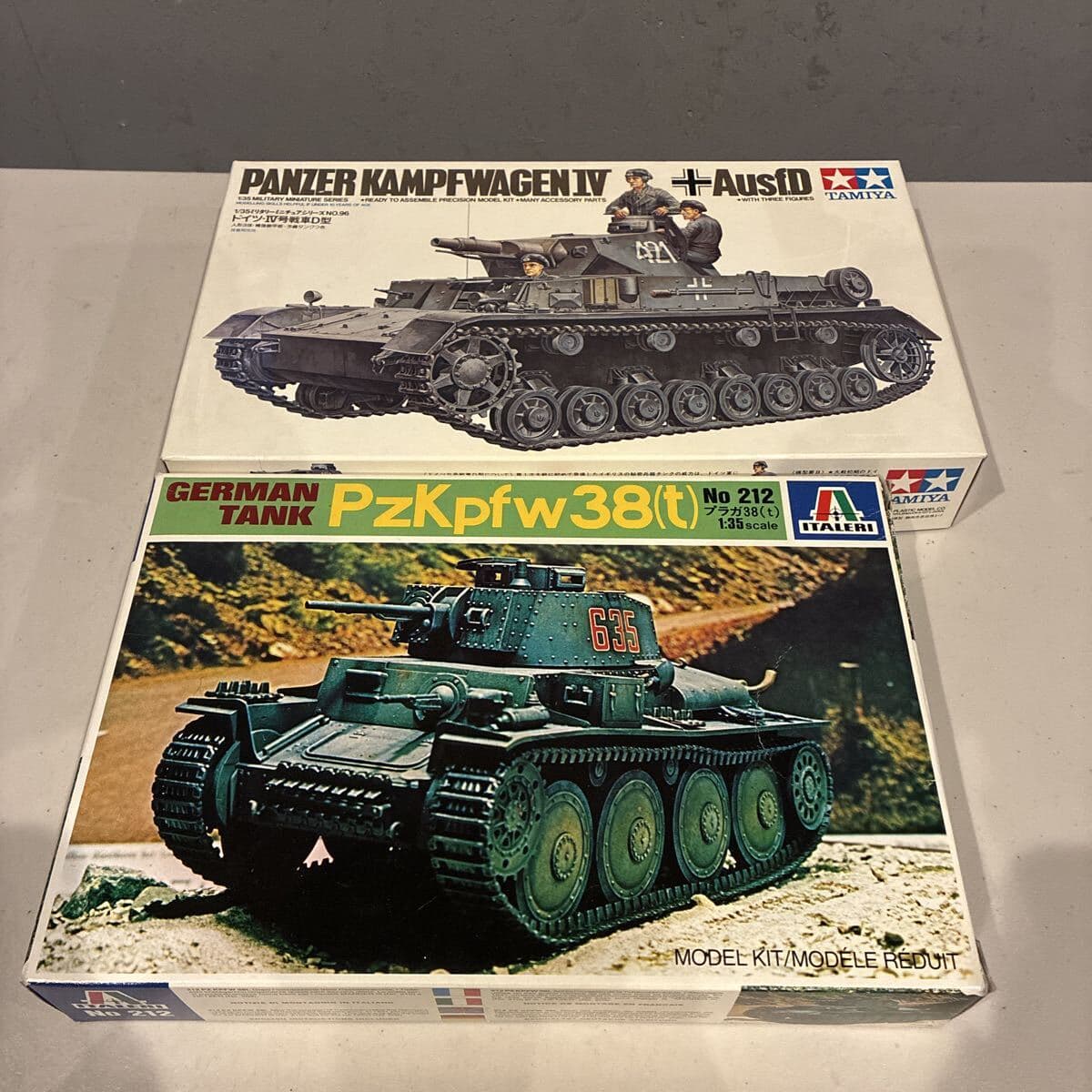 タミヤ TAMIYA イタレリ ITALERI 1/35 ドイツ戦車 4号戦車 38(t)戦車 第二次世界大戦 WW2 ミリタリー プラモデル 2箱セット No.42 — 1/4