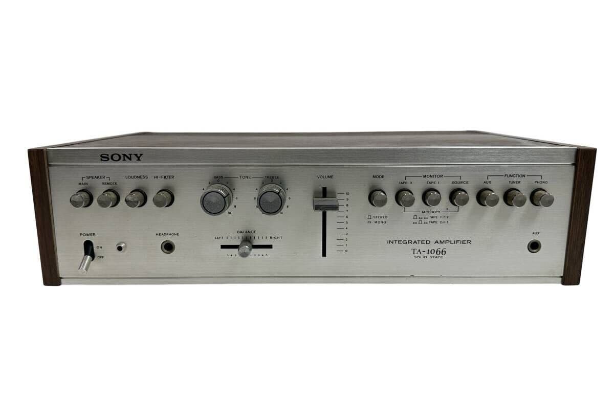 【通電のみ確認済/ジャンク品】 SONY ソニー プリメインアンプ TA-1066 ステレオアンプ オーディオ機器 昭和レトロ ヴィンテージ — 1/8