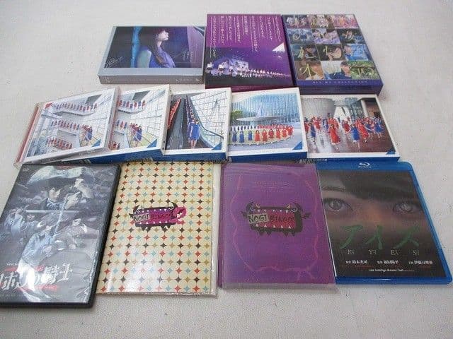 アイドル 乃木坂46 1ST 2ND YEAR BIRTHDAY LIVE アイズ 他 Blu-ray DVD CD 等 グッズセット 中古品 — 1/6