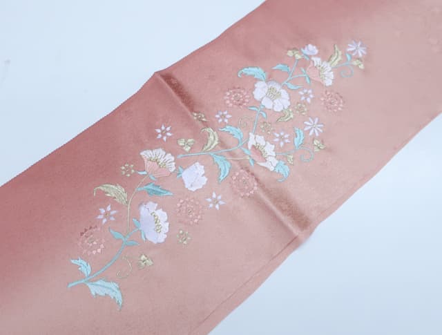 《京都一輝堂》【着物】 和装小物 半衿 刺繍 衿 花 金糸 24W-4206 — 1/5