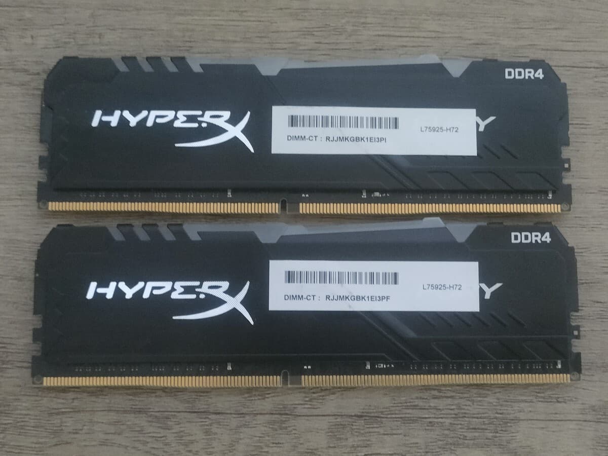 Kingston HyperX FURY RGB DDR4 3200MHz 16GB×2枚 計32GB 【デスクトップPC用メモリ】 — 1/8