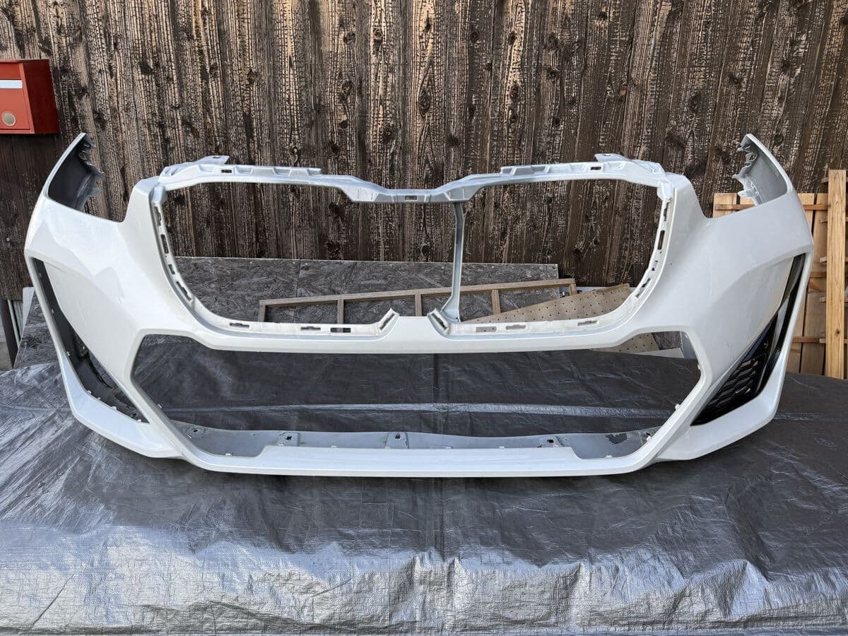 18. BMW純正 X1 U11 Mスポーツ フロントバンパー 5111 9881907(5A61947) アルピンホワイト/300 — 1/10